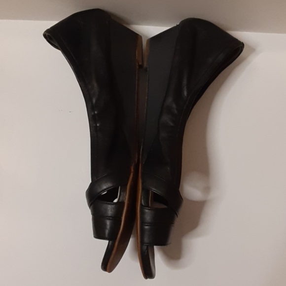 Cole Haan Peep Toe Wedges Size 8 - Picture 4 of 7